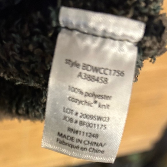 Barefoot Dreams Black and Brown and Warm Thick Green Camo Sweatshirt Size XL - Picture 7 of 8